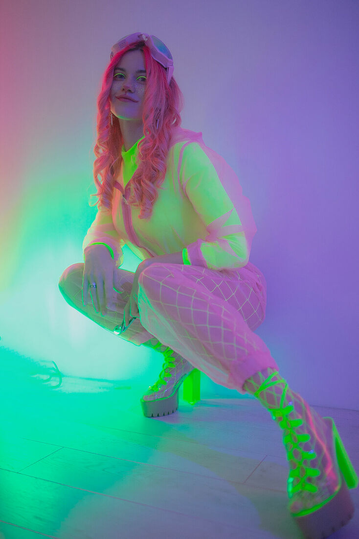 NEOKRIS. NEON. Без названия